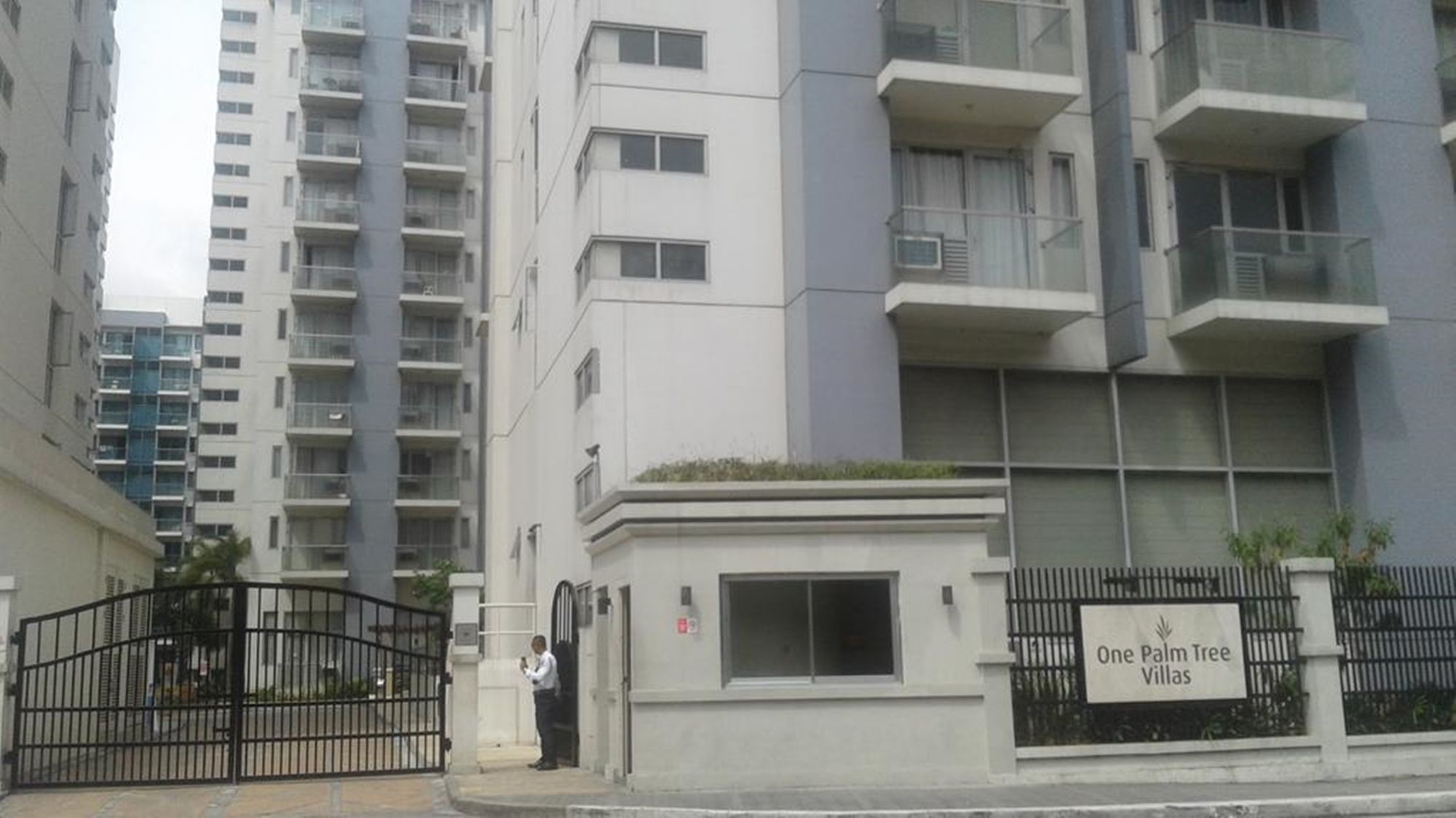 One Palm Tree Apartments مانيلا المظهر الخارجي الصورة